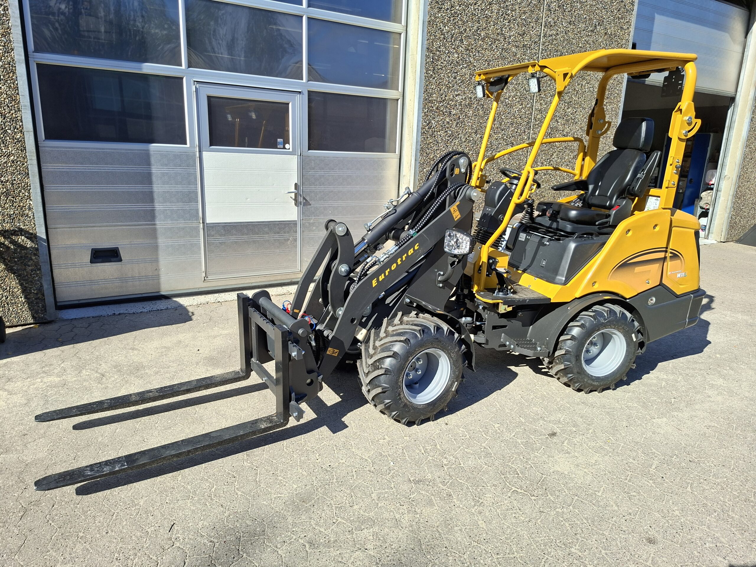 Eurotrac W11L