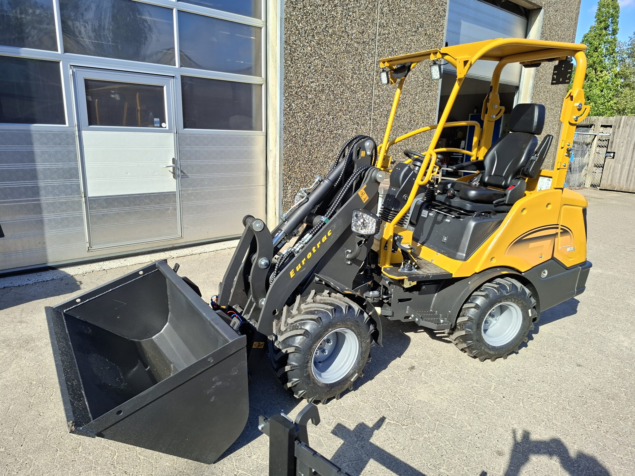 Eurotrac W11L